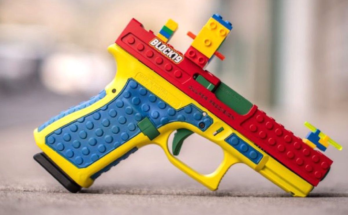 Zabawka czy prawdziwa broń? Ostra reakcja Lego