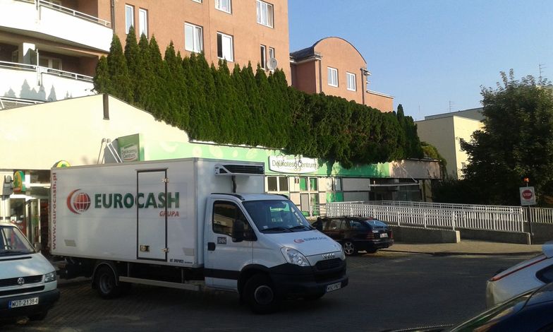 Kontrola ksiąg zmusiła Eurocash do zapłaty brakującego VAT. Rok skończył się na minusie.