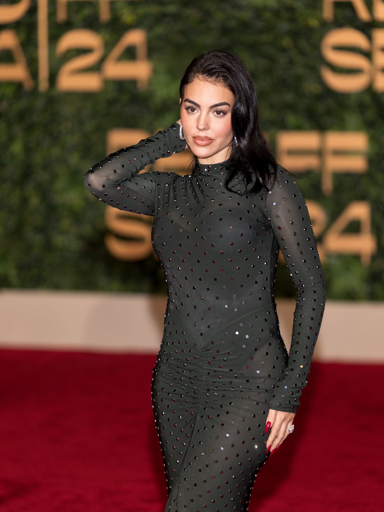 Georgina Rodriguez flaunts fitness journey with latest post