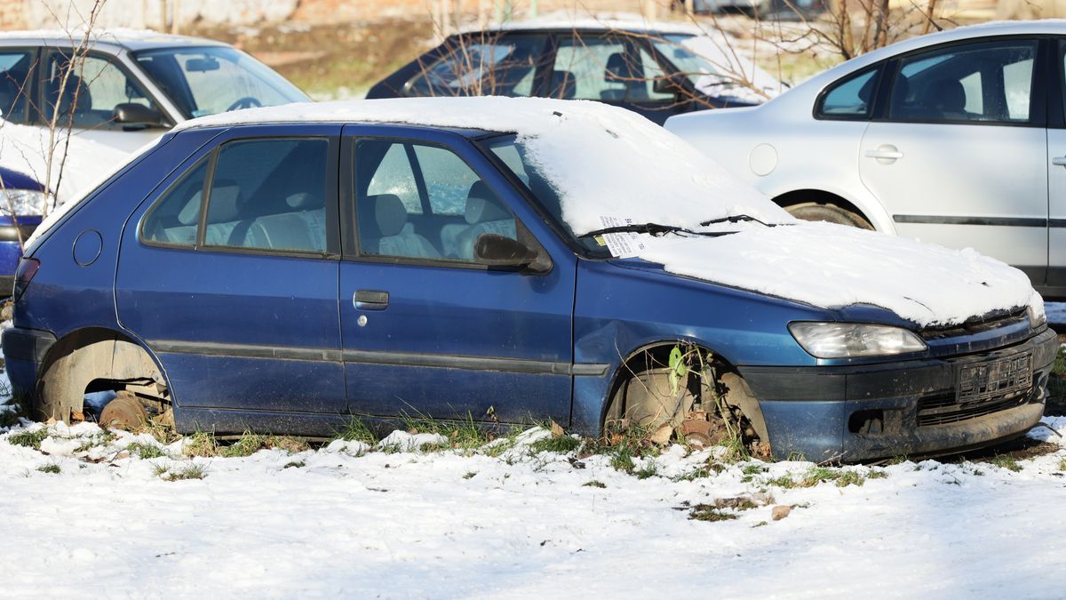 Rząd dopłaci do złomowania starych aut tym, którzy chcą kupić