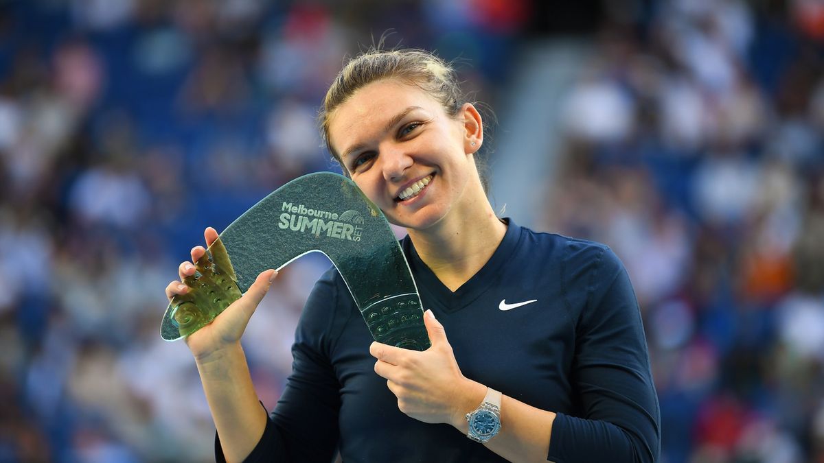 PAP/EPA / JAMES ROSS / Na zdjęciu: Simona Halep, mistrzyni turnieju w Melbourne