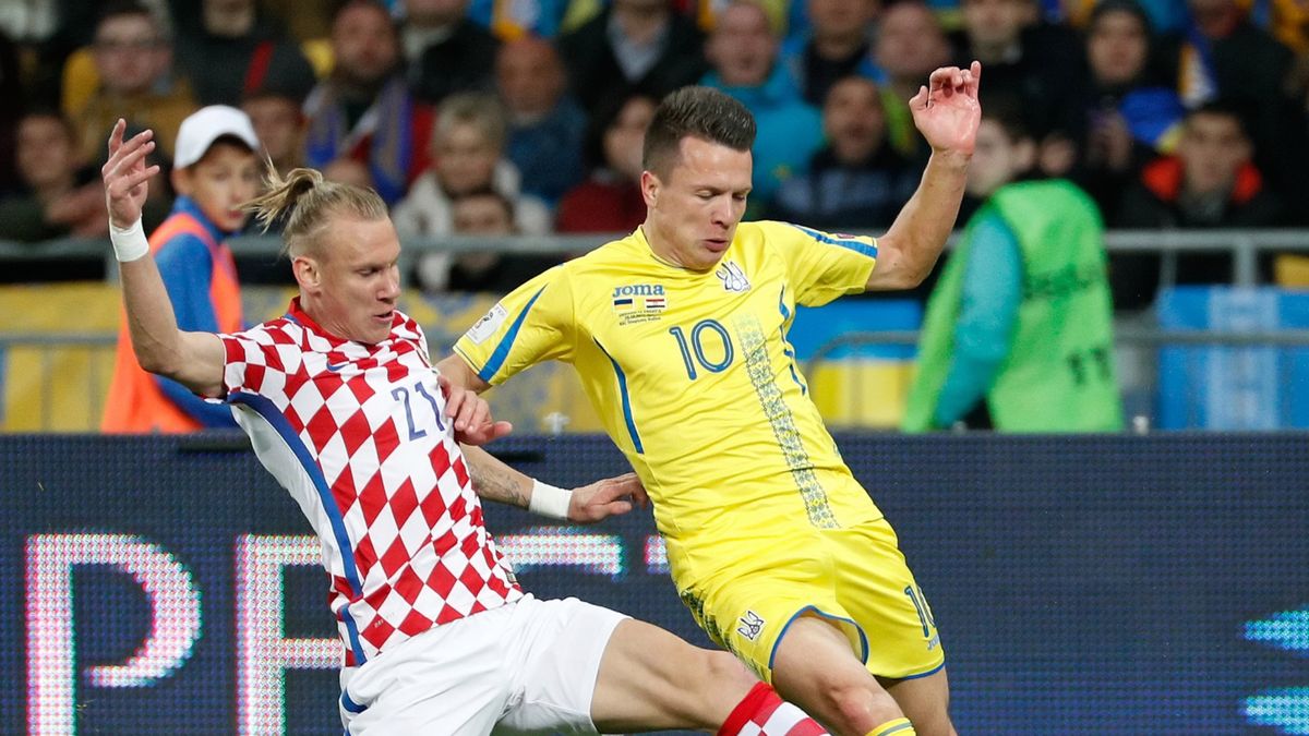 Domagoj Vida (z lewej) i Jewhen Konoplianka (z prawej)