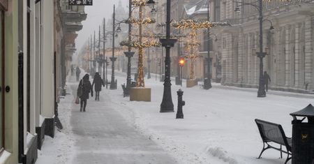 Pogoda w Łodzi. Prognoza na środę 14 stycznia. Rano przejściowy śnieg, wieczorem bez opadów