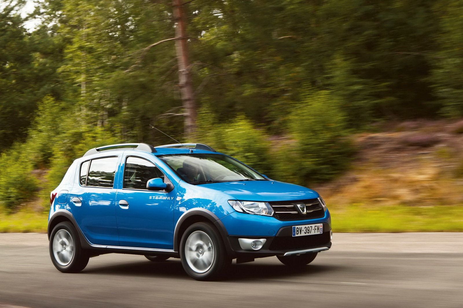 Dacia Logan, Sandero, Sandero Stepway