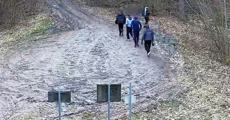 Turyści z Belgii i Polak nagrani przy granicy z Rosją. Nie popuścili im