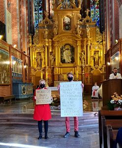 Strajk w całej Polsce. Joanna Scheuring-Wielgus z happeningiem w kościele