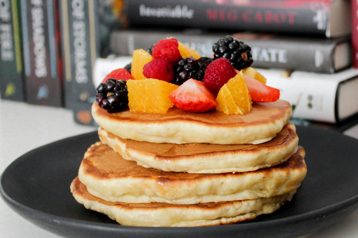 You can also serve mascarpone pancakes with fresh fruit.