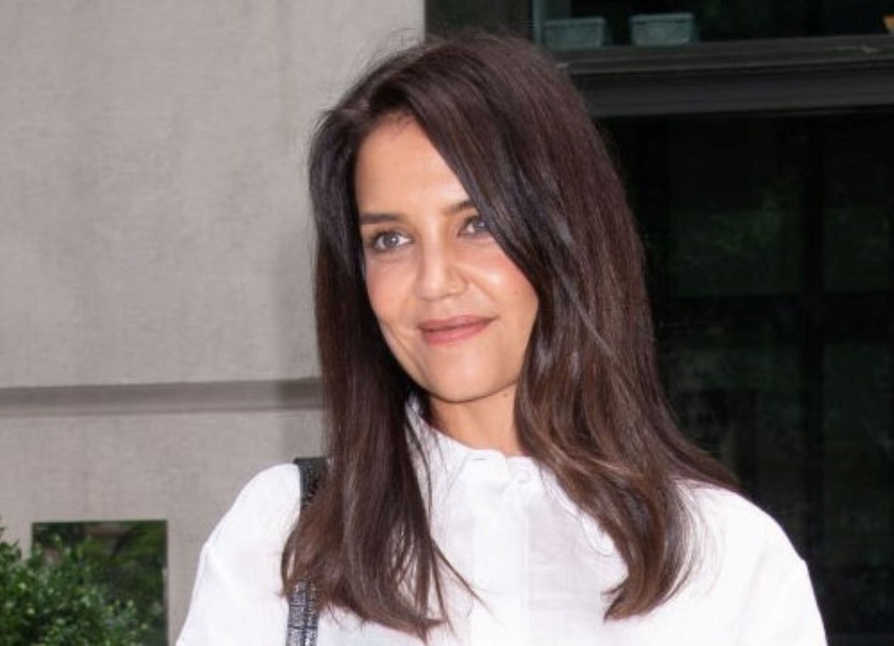 Katie Holmes spacerowała po Nowym Jorku z 16-letnią córką