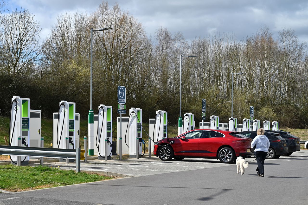 Wojna cenowa na rynku elektryków zmienia układ sił. BMW i Citroen wyprzedzają Teslę