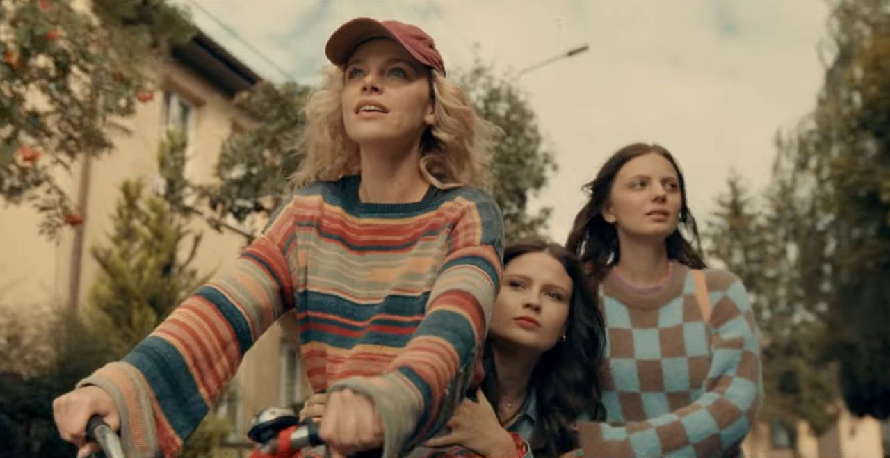 "Dziewczyny na wybory". Ponad 2 mln z nich nie zabiera głosu. Ten film to apel do młodych kobiet