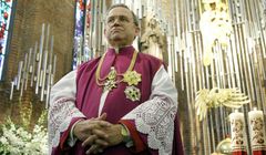 "Wyborcza" musi przeprosić rodzinę ks. Jankowskiego. Mamy odpowiedź Agory
