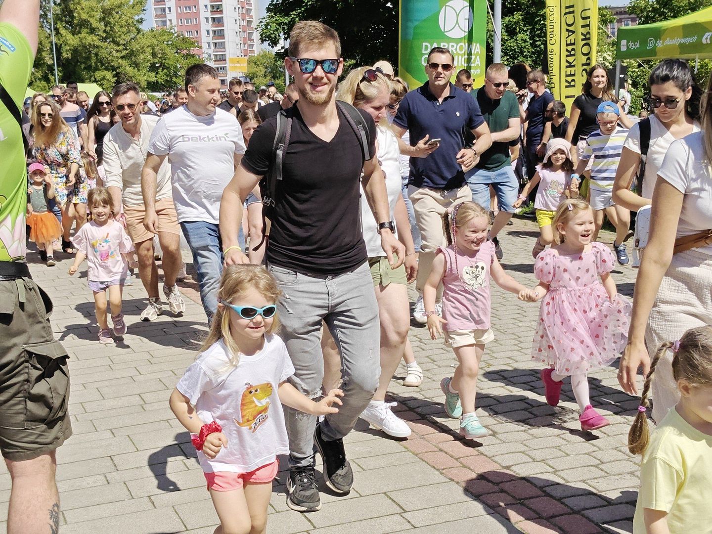 Kliknij strzałkę, aby przejść do następnych zdjęć!