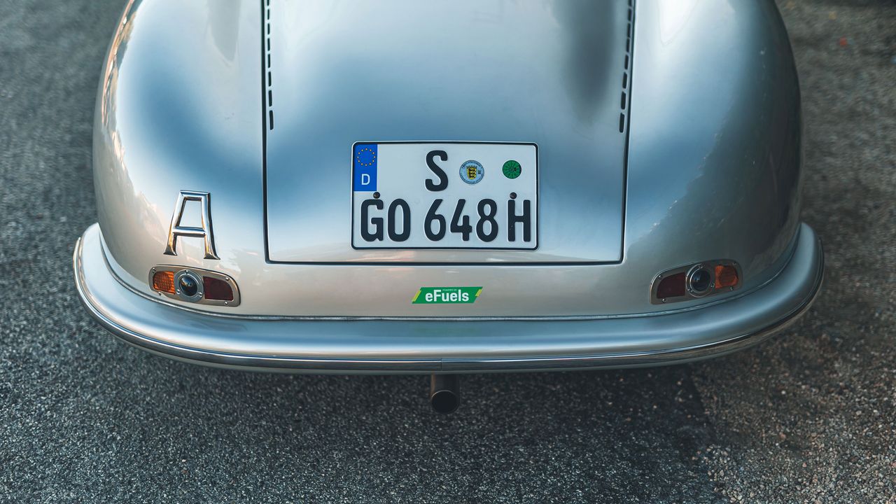 Porsche 356 powered by e-fuel