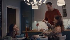 Ojcowski prezent od serca w kampanii kuchni IKEA (wideo)