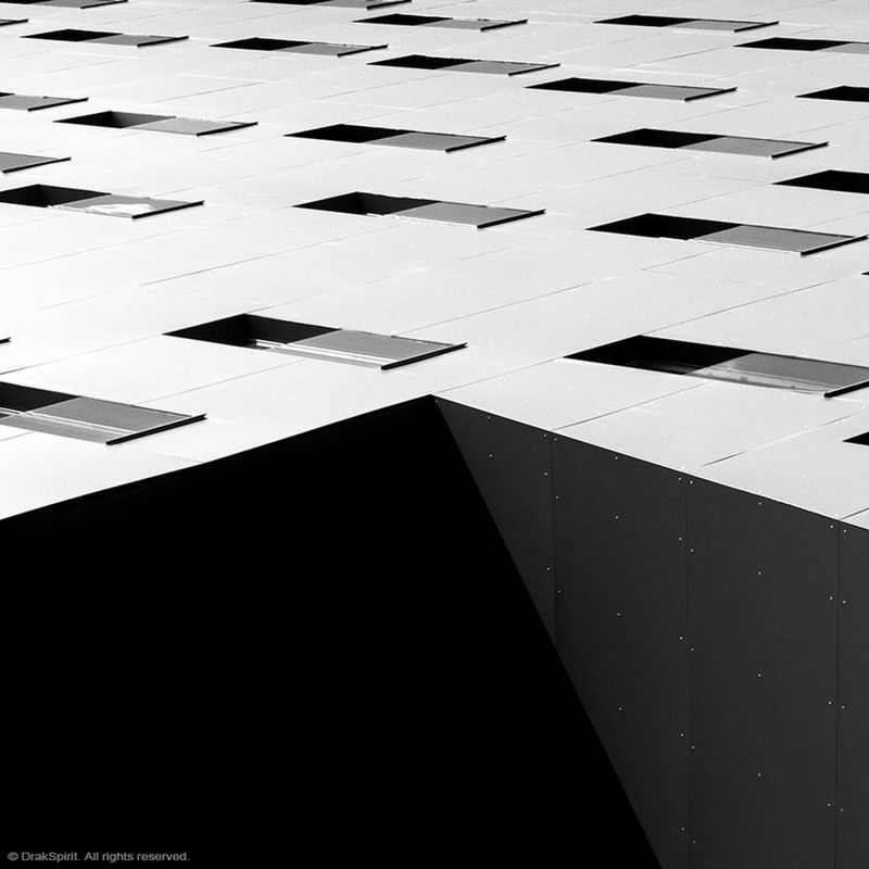 DrakSpirit pokazuje swój świat w mrocznych, geometrycznych fotografiach 13