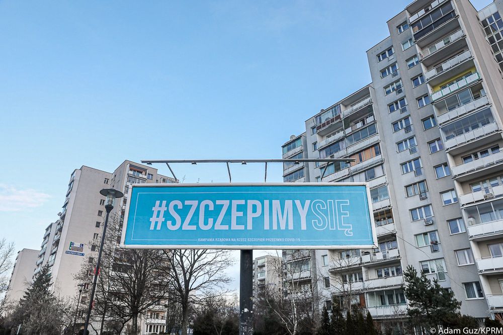 Szczepionka na COVID. Rządowi zależy na szczepieniach. Specjalne billboardy we Wrocławiu
