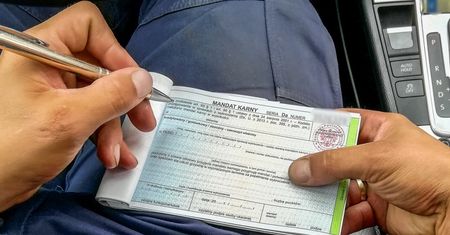 8 tys. zł mandatu dla kierowcy BMW. Tłumaczenie rozbraja