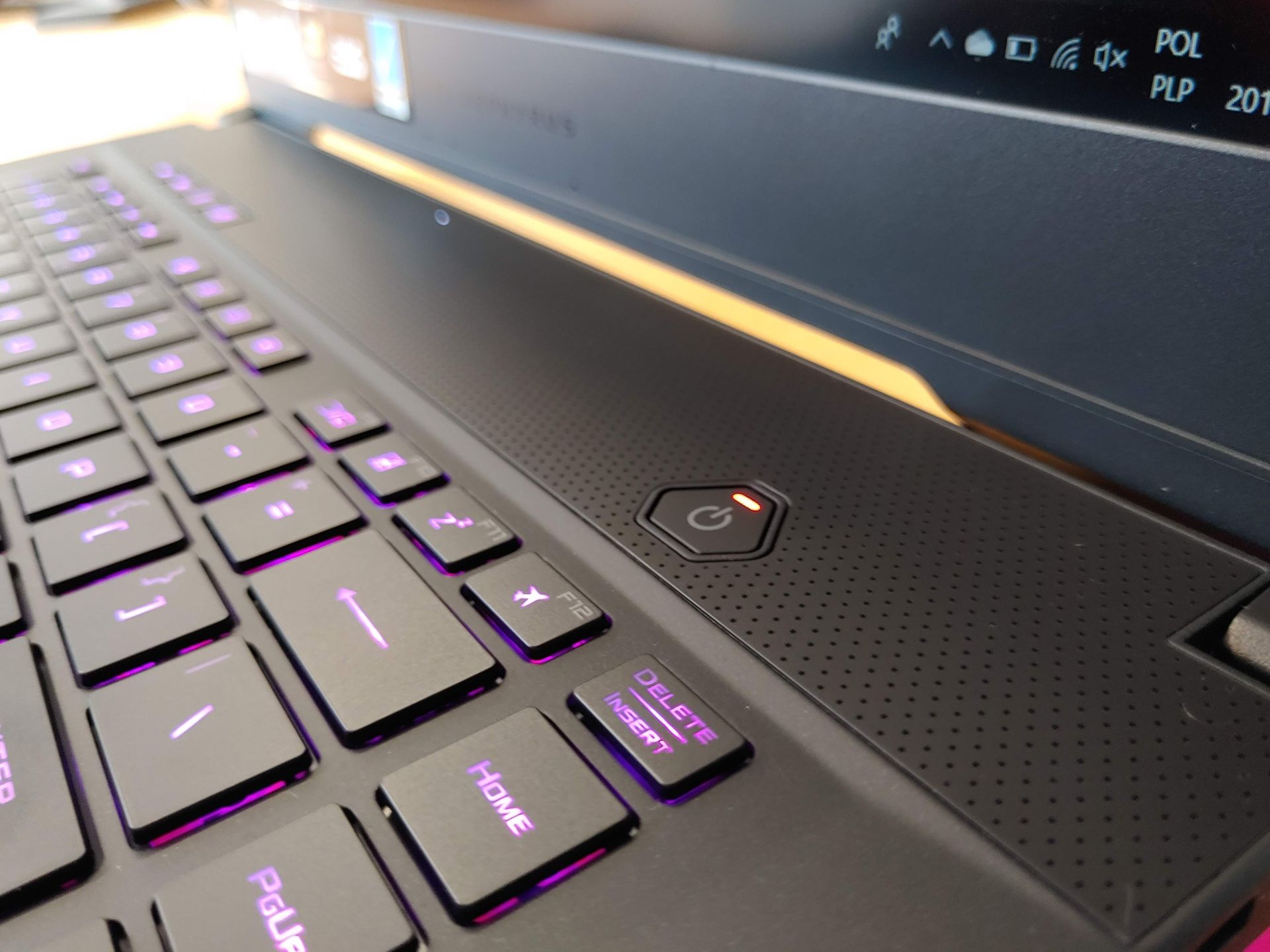 Laptop Asus ROG Zephyrus S GX502. Mały, ale wariat 7