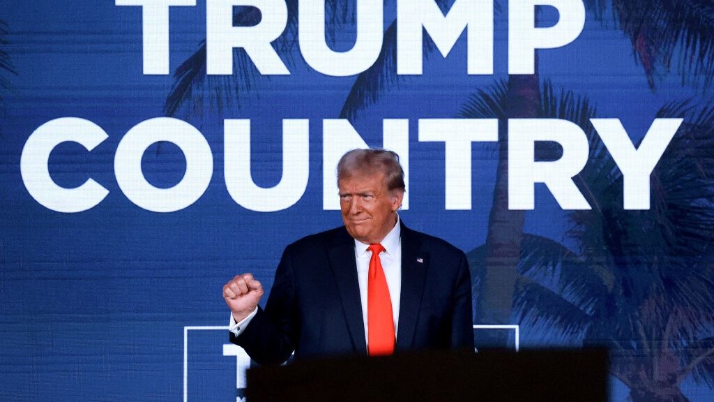 Former president Donald Trump responds to cheering supporters at the Republican Party of Florida Freedom Summit at the Gaylord Palms Resort and Convention Center in Kissimmee, Fla., Saturday, November 4, 2023. Florida gained more than 194,000 people from other states from 2022 to 2023, the largest influx in the nation. Since April 2020, nearly 819,000 people have moved to Florida from within the U.S. Many of those new residents may have been attracted to Florida because they see it as a right-leaning state. (Joe Burbank/Orlando Sentinel)