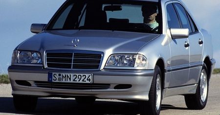Używany Mercedes klasy C W202 - typowe awarie i problemy