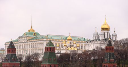 "Na krawędzi zerwania". Rosja grozi USA "zdecydowaną odpowiedzią"