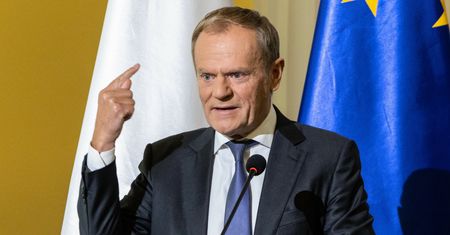Tusk o drastycznych podwyżkach cen prądu w miastach. "Nie chciało mi się wierzyć"