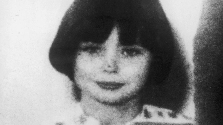 Mary Flora Bell została skazana na dożywocie, po tym, jak w wieku 11 lat zamordowała dwóch chłopców