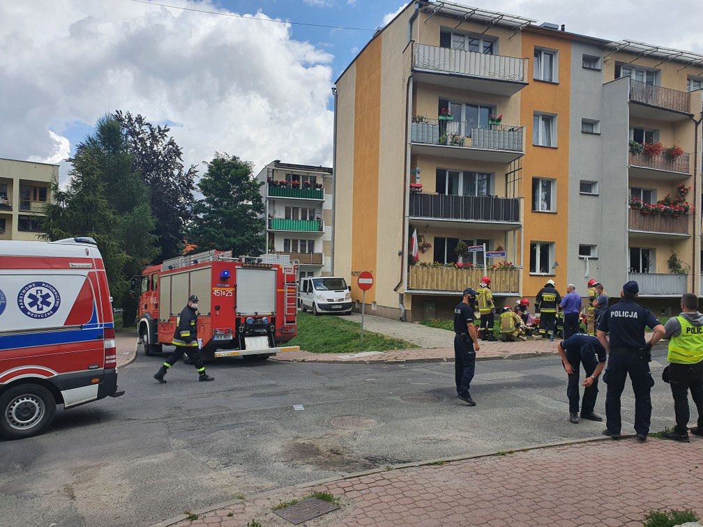 Kamienna Góra. Wybuch gazu w bloku. 12-latka z 90 proc. poparzeń ciała