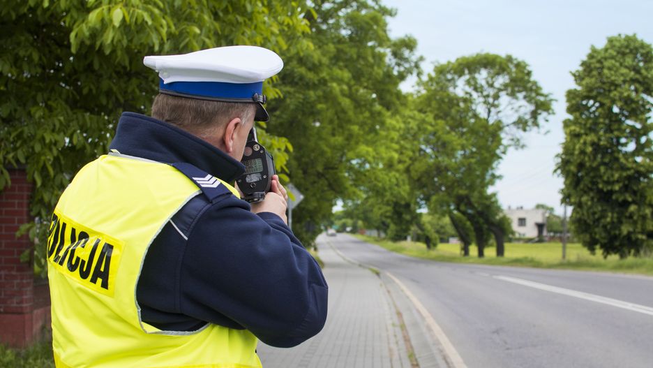 Policja drogówka policjant radar kontrola prędkości