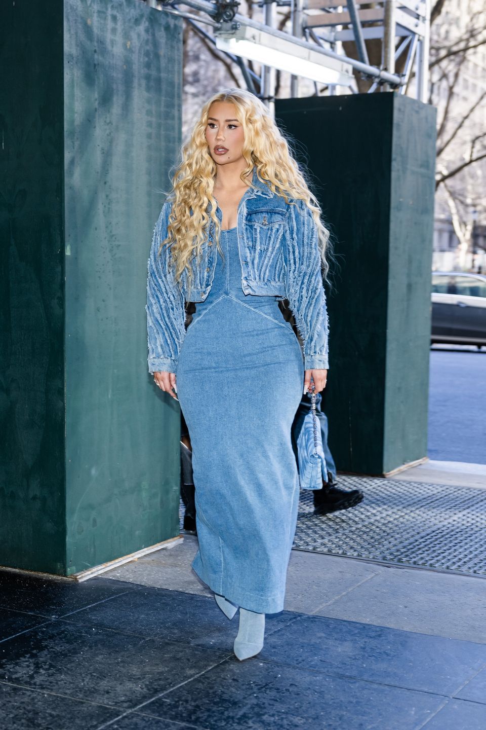 Iggy Azalea w denimowym total looku