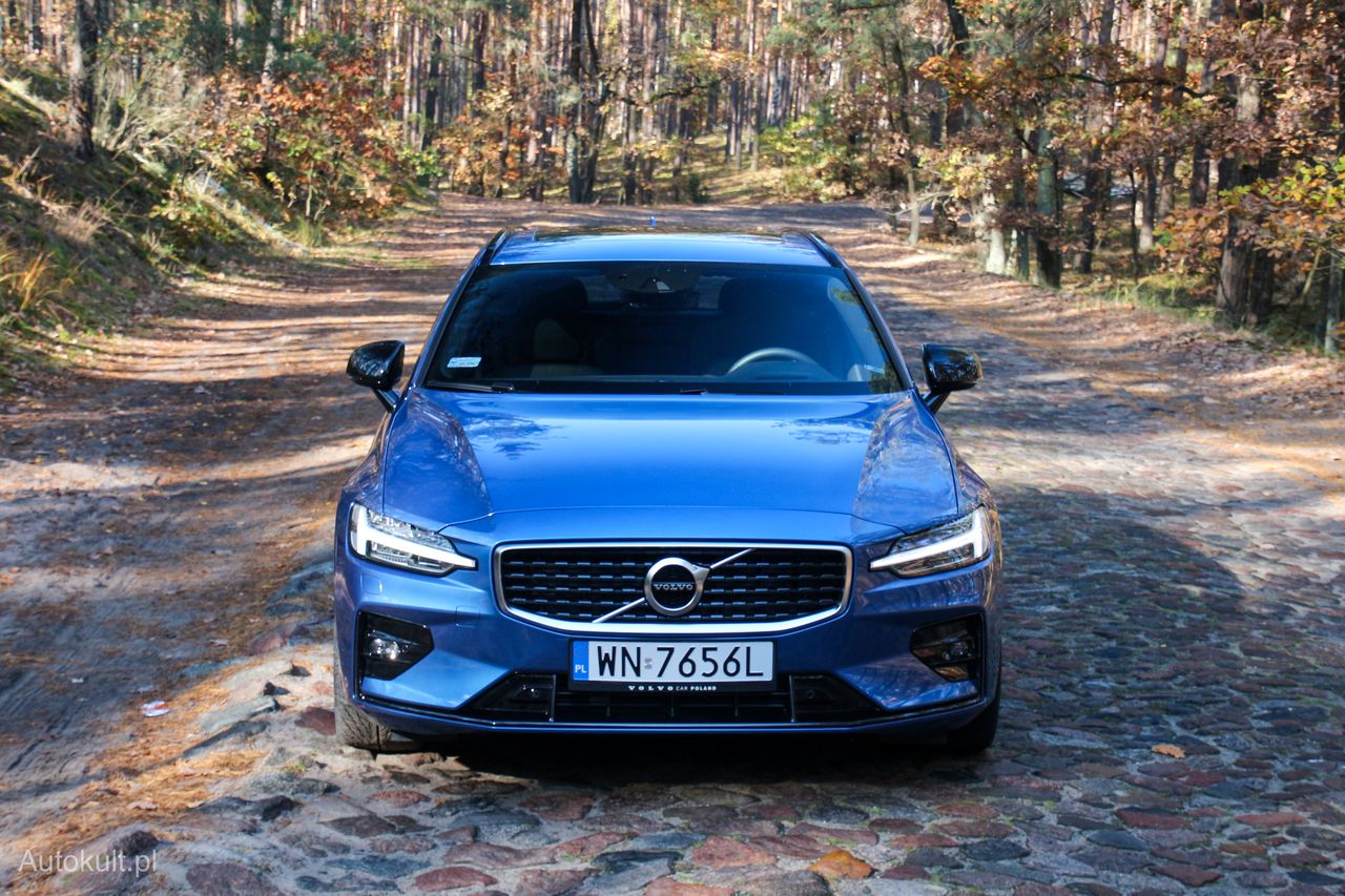 Volvo V60 nie boi się zakrętów