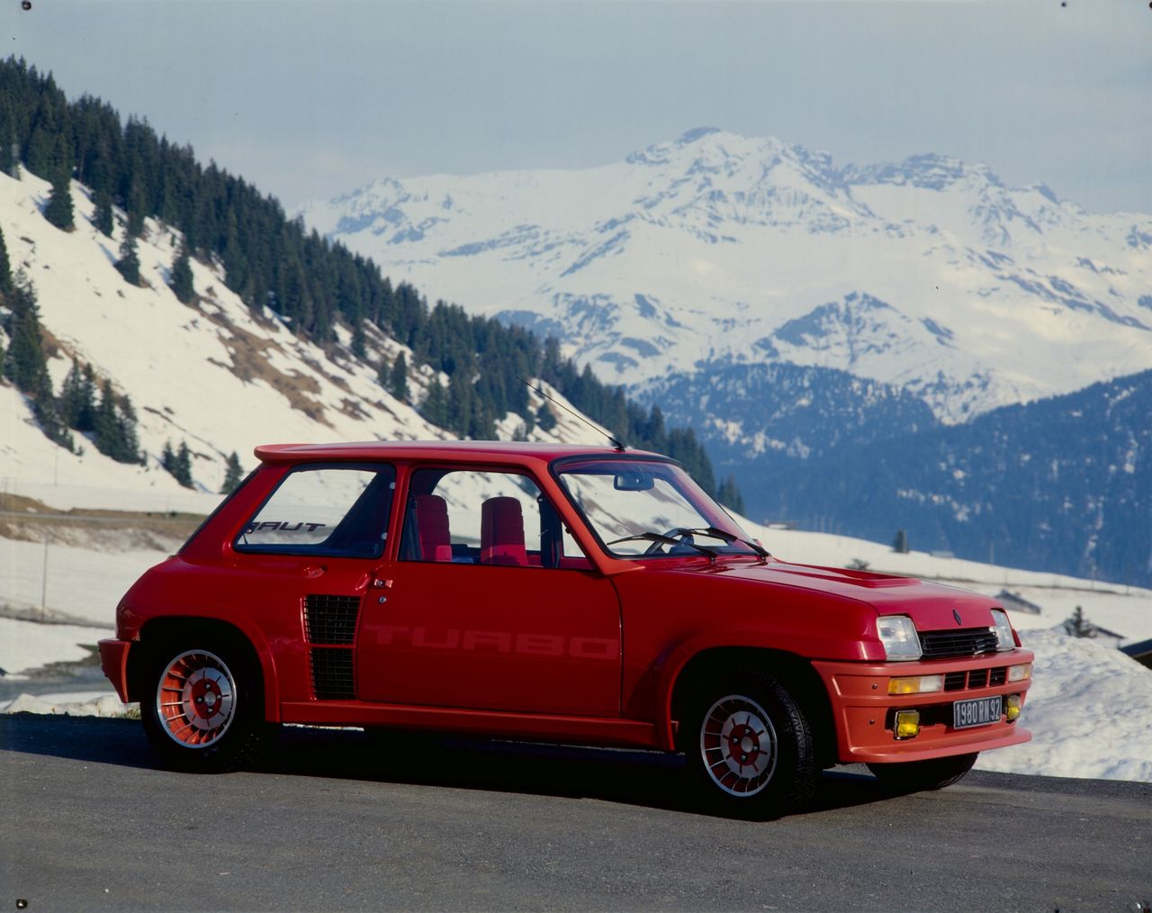 Recepta na wygrywanie. 40 lat temu rozpoczęto produkcję Renault 5 Turbo