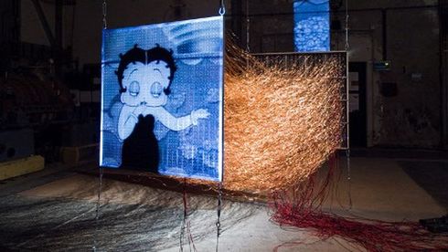 Obraz "równoległy" - piękny pomimo niskiej rozdzielczości (wideo) 1