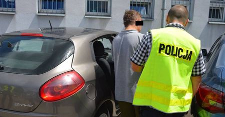 Zwłoki młodej kobiety w stawie. Dwóch Ukraińców odpowie za brutalne zabójstwo