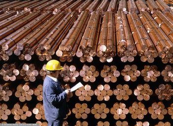 Ceny miedzi biły rekordy, by nagle stopnieć. Teraz notowania się odbijają