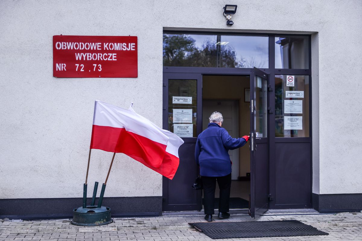 wybory samorządowe, głosowanie w wyborach, prawo wyborcze Kto może głosować w wyborach samorządowych?