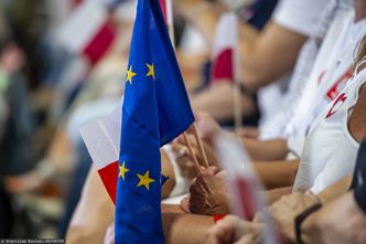 UE pomogła polskiej gospodarce. Polacy jednoznacznie