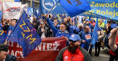 Warszawa. Utrudnienia w ruchu w związku z manifestacjami