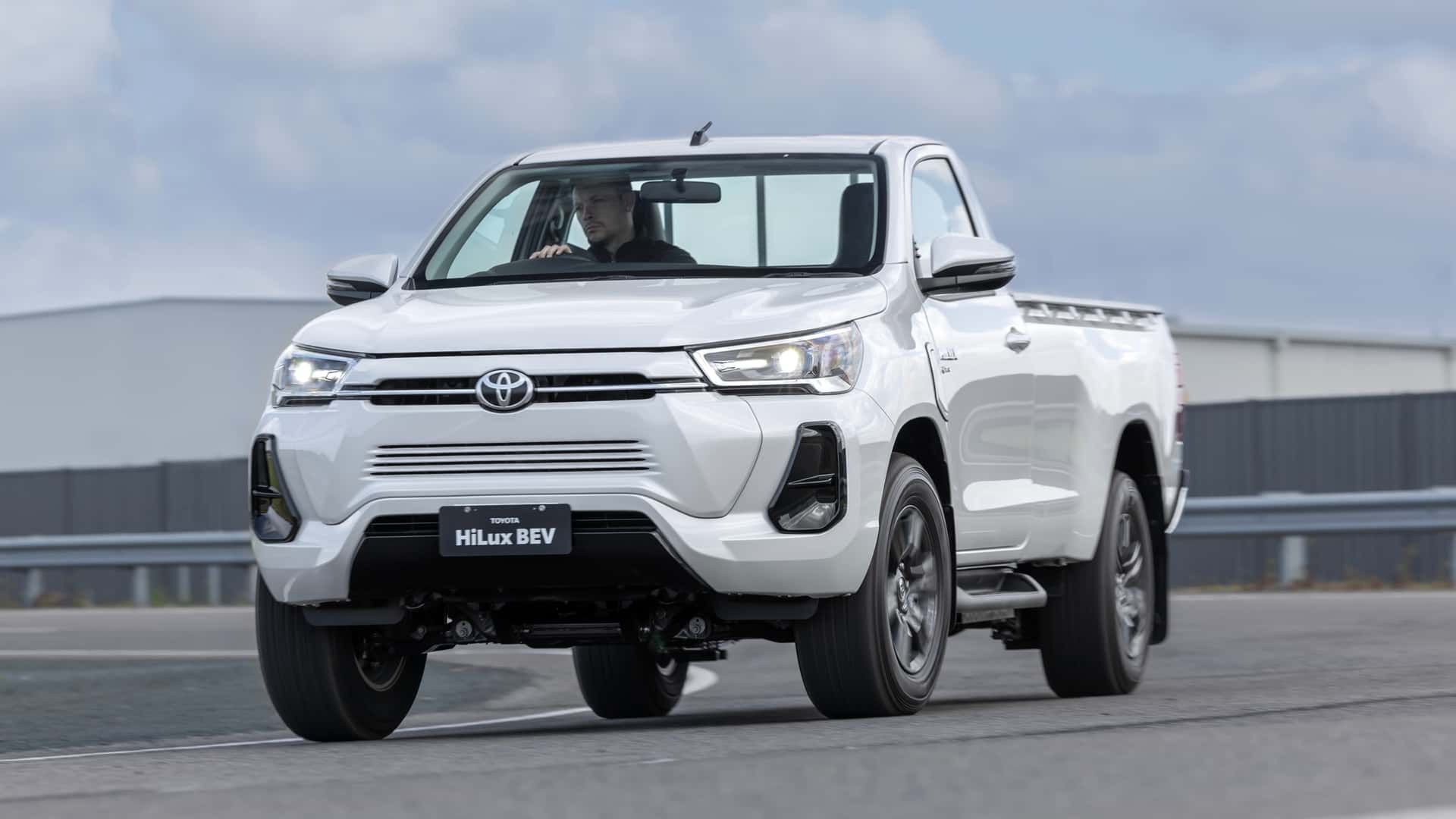 Toyota Hilux BEV