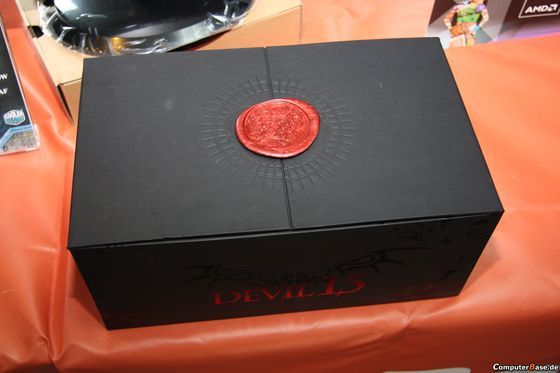 PowerColor Radeon HD 7970 X2 Devil 13 karta graficzna zdjęcie opakowanie