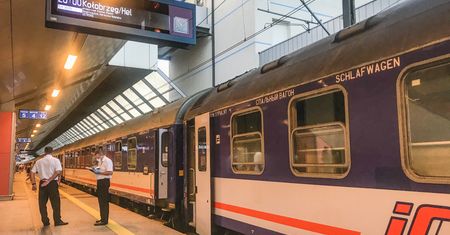 Pociągi PKP nigdy nie były tak niepunktualne. Padł niechlubny rekord