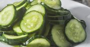 Żadna mizera czy kiszone. Do obiadu najlepiej pasują ogórki po szwedzku
