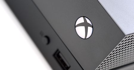 Microsoft zrozumiał, że Xbox One miał przeładowany interfejs. Znowu go upraszcza