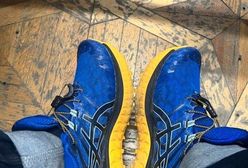 Rosja. Nosił buty w kolorze flagi Ukrainy. Został zatrzymany