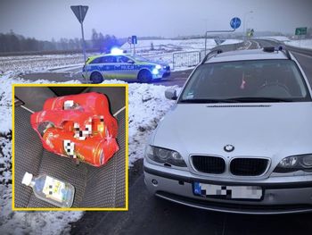 Mdzewo: 22-latek popijał piwo w BMW na ekspresówce. Zgubił go niepewny tor jazdy