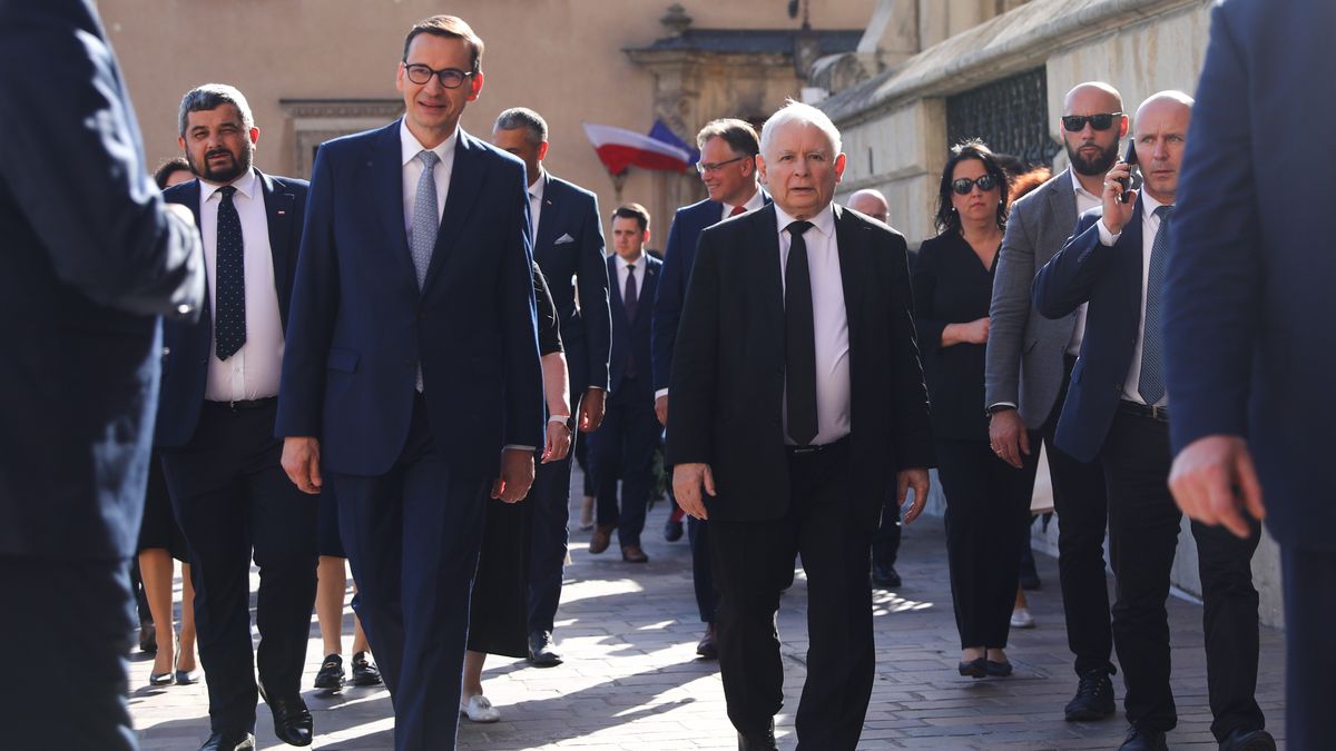 Jaroslaw Kaczynski Visits Lesser PolandJaroslaw Kaczynski, the leader of Poland's ruling Law and Justice (PiS) party and Prime Minister of Poland, Mateusz Morawiecki, arrive to attend the mass at Wawel Cathedral. Krakow, Poland on June 18th, 2022. The service commemorated the 73rd birthday of Jaroslaw Kaczynski and his twin brother, Lech Kaczynski, President of Poland, who died on April 10, 2010 in the crash of the TU-154 plane in Smolensk, Russia. (Photo by Beata Zawrzel/NurPhoto via Getty Images)NurPhotopolish, cracow, european, jaroslaw, kaczynski, mateusz, morawiecki, ruling law, pis) party, june 18th, 73rd birthday, twin brother, tu-154 plane, leader, justice, mass, photo