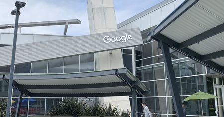Użytkownicy Androida z pozwem zbiorowym przeciw Google. W grze 920 mln funtów