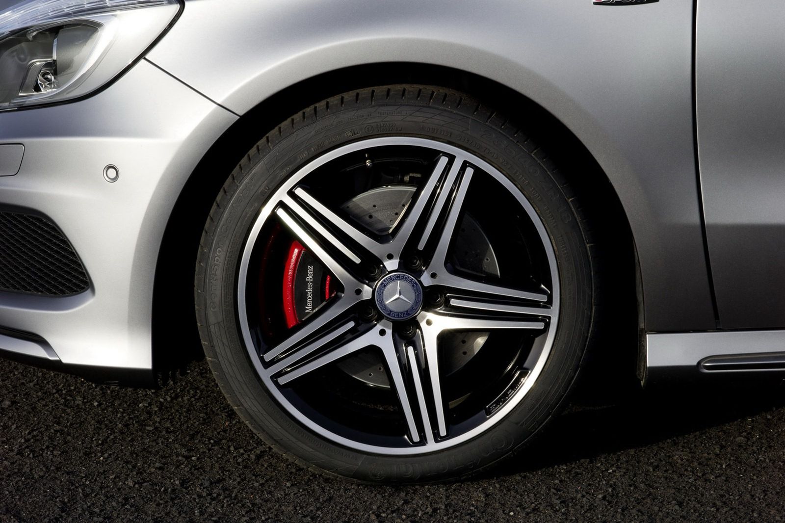 Mercedes-Benz klasy A (W176) - obszerna galeria prosto od producenta 63