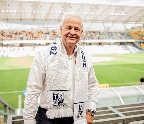 Apoloniusz Tajner zmienił się nie do poznania