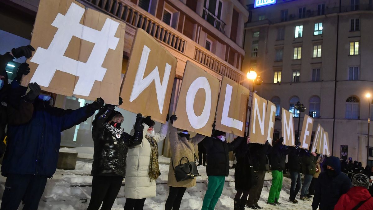 protest wolne media